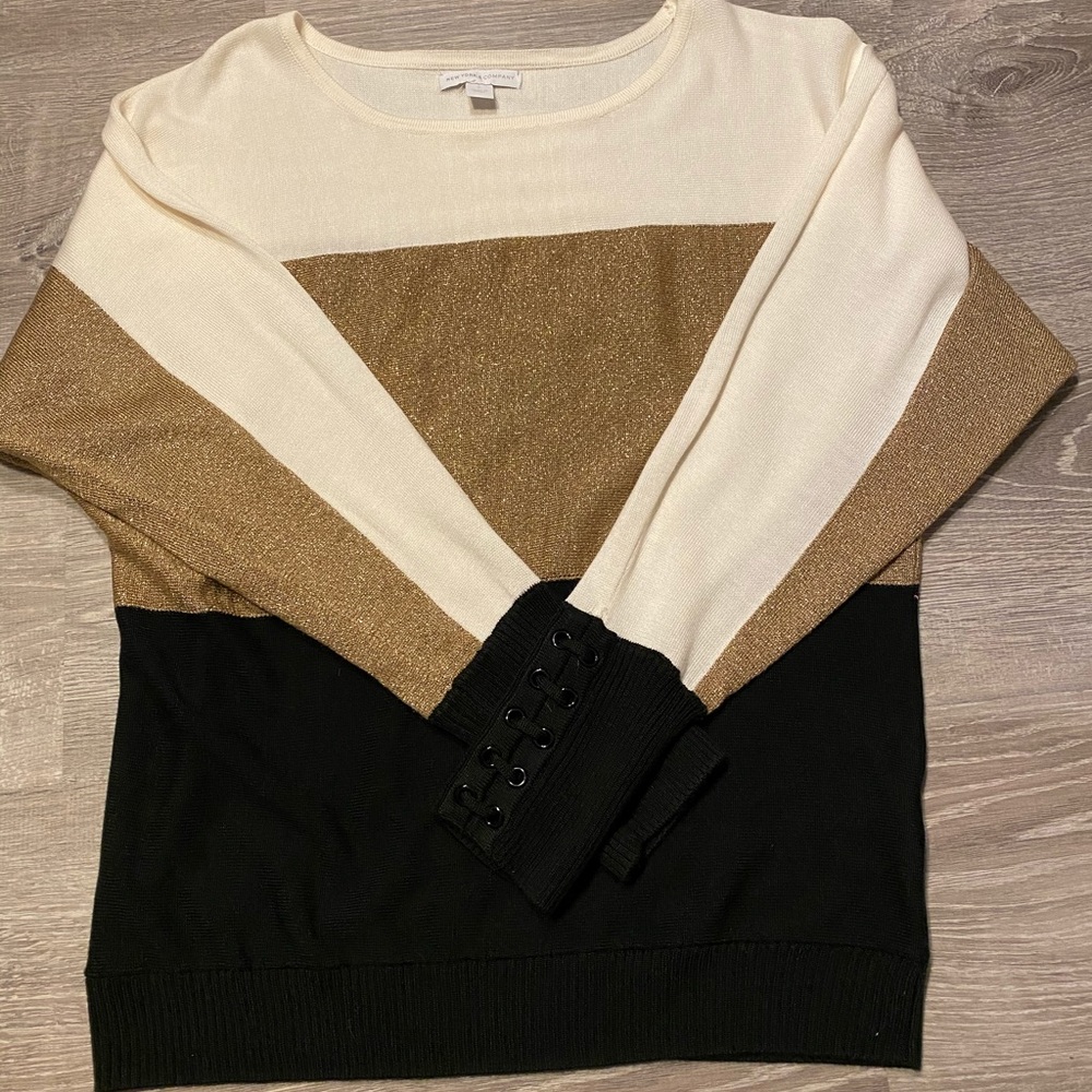 NY&C Dolman sweater 💕